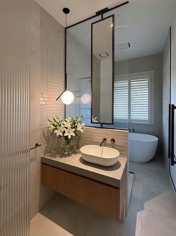 Olivilla 1  Bathroom.jpeg