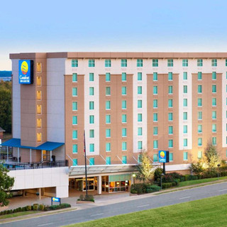 Arkansas Comic Con 2022 Hotels: Comfort Suites Presidential