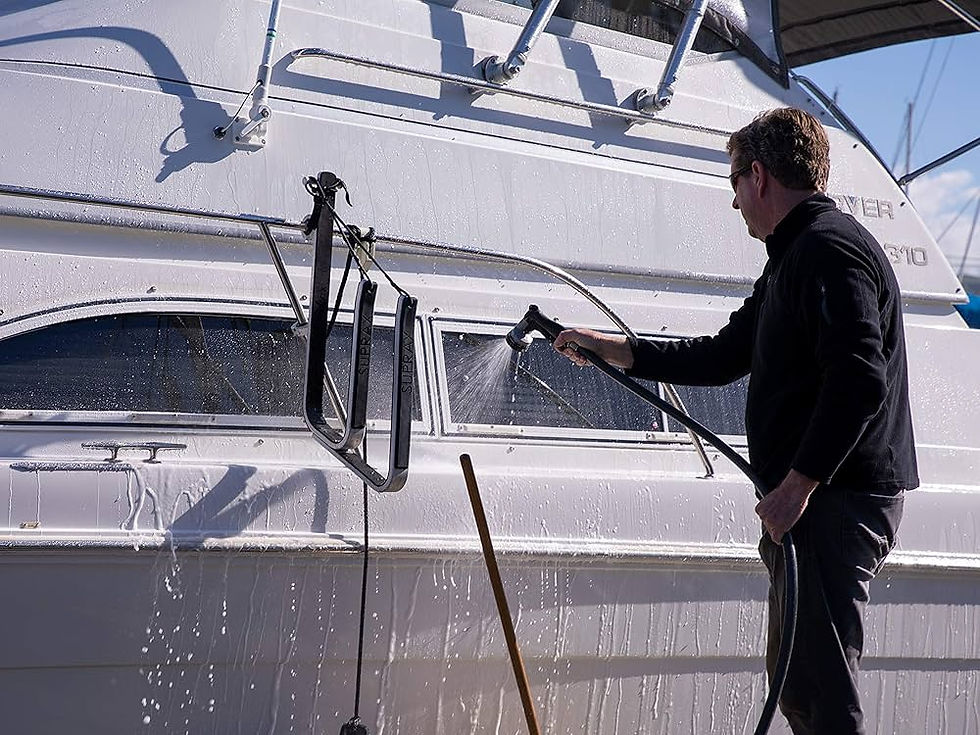 Lavagem de barco com produtos da linha Meguiar’s