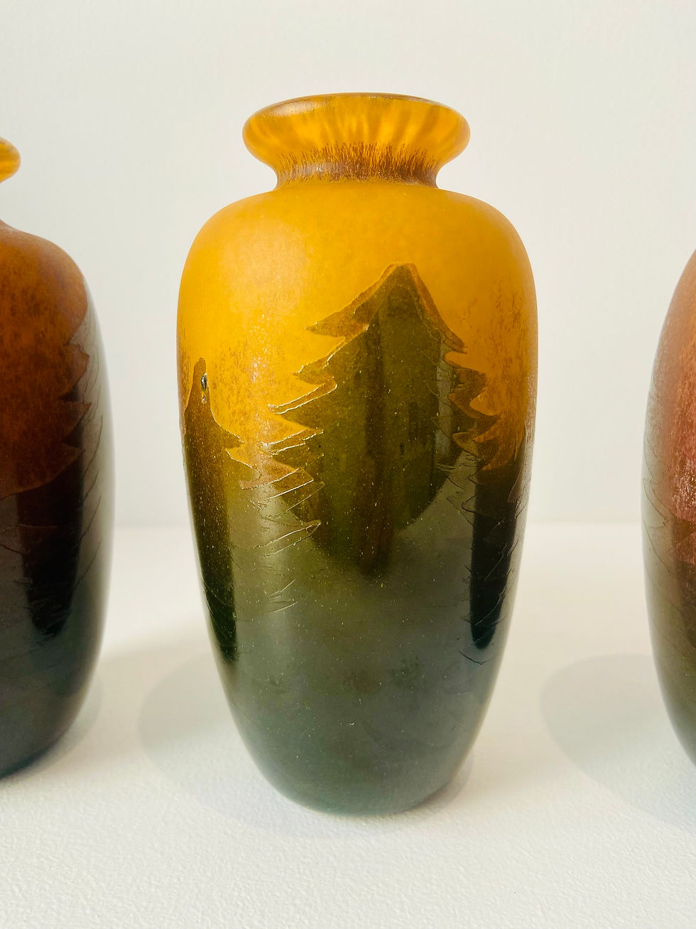Miniature : Trio de vases en pâte de verre Gabriel Milesi décor sapins, art verrier