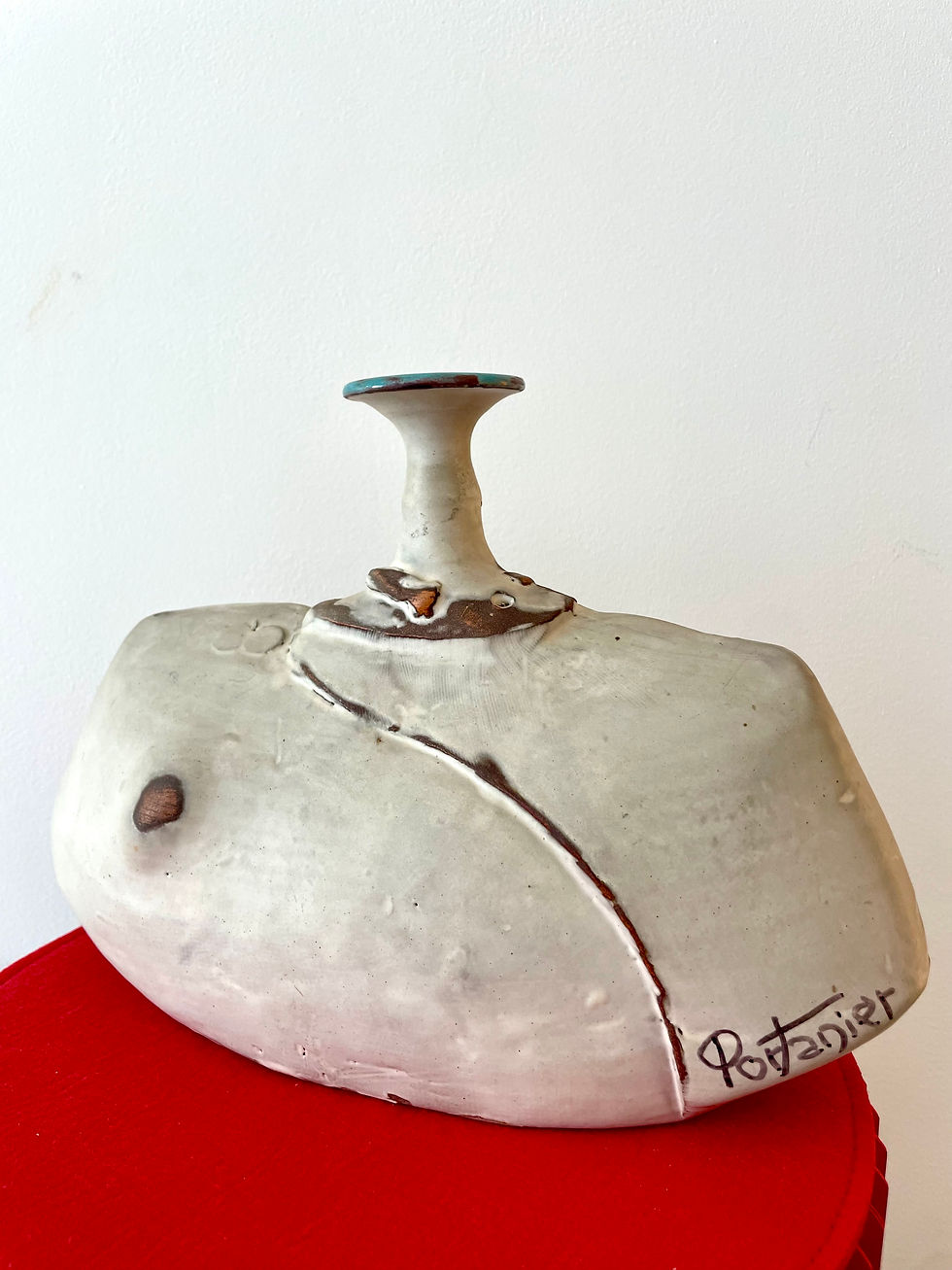 Miniature : Gilbert Portanier – Vase bouteille décor abstrait 1976, signé, céramique