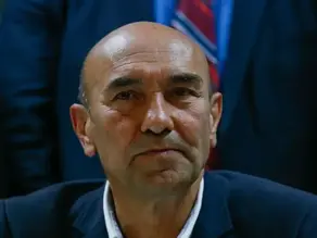 İzmir'de 'yolsuzluk' operasyonu: Eski Büyükşehir Belediye Başkanı Tunç Soyer dahil 157 kişi için gözaltı kararı