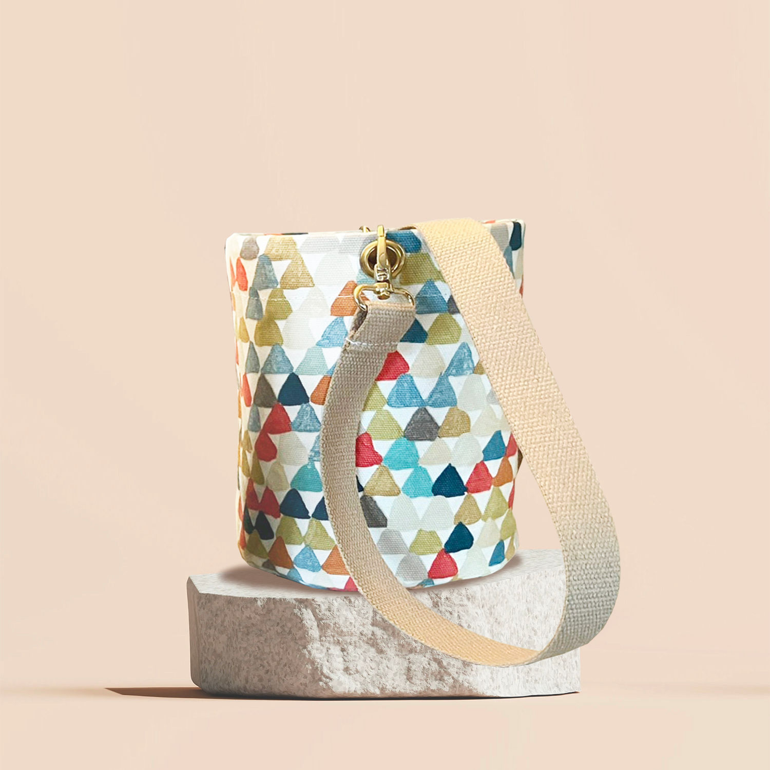 Borsa secchiello fantasia triangoli