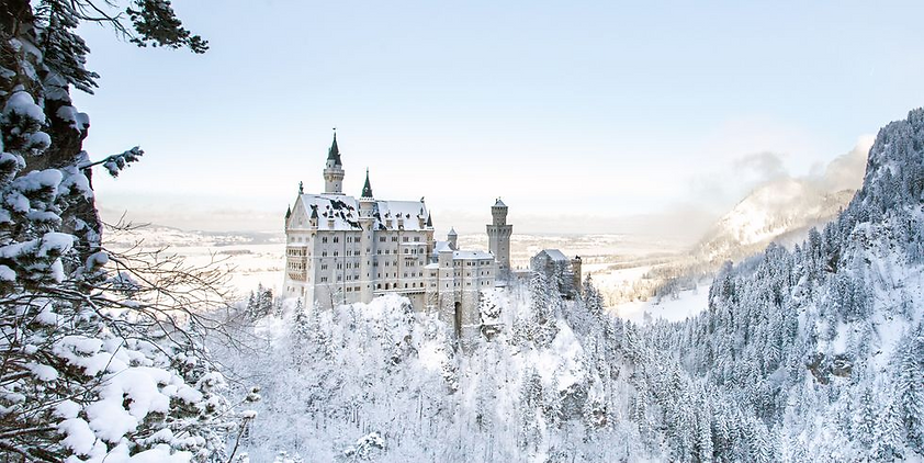 15 Real-Life Castles That Are More Beautiful Than Hogwarts.png