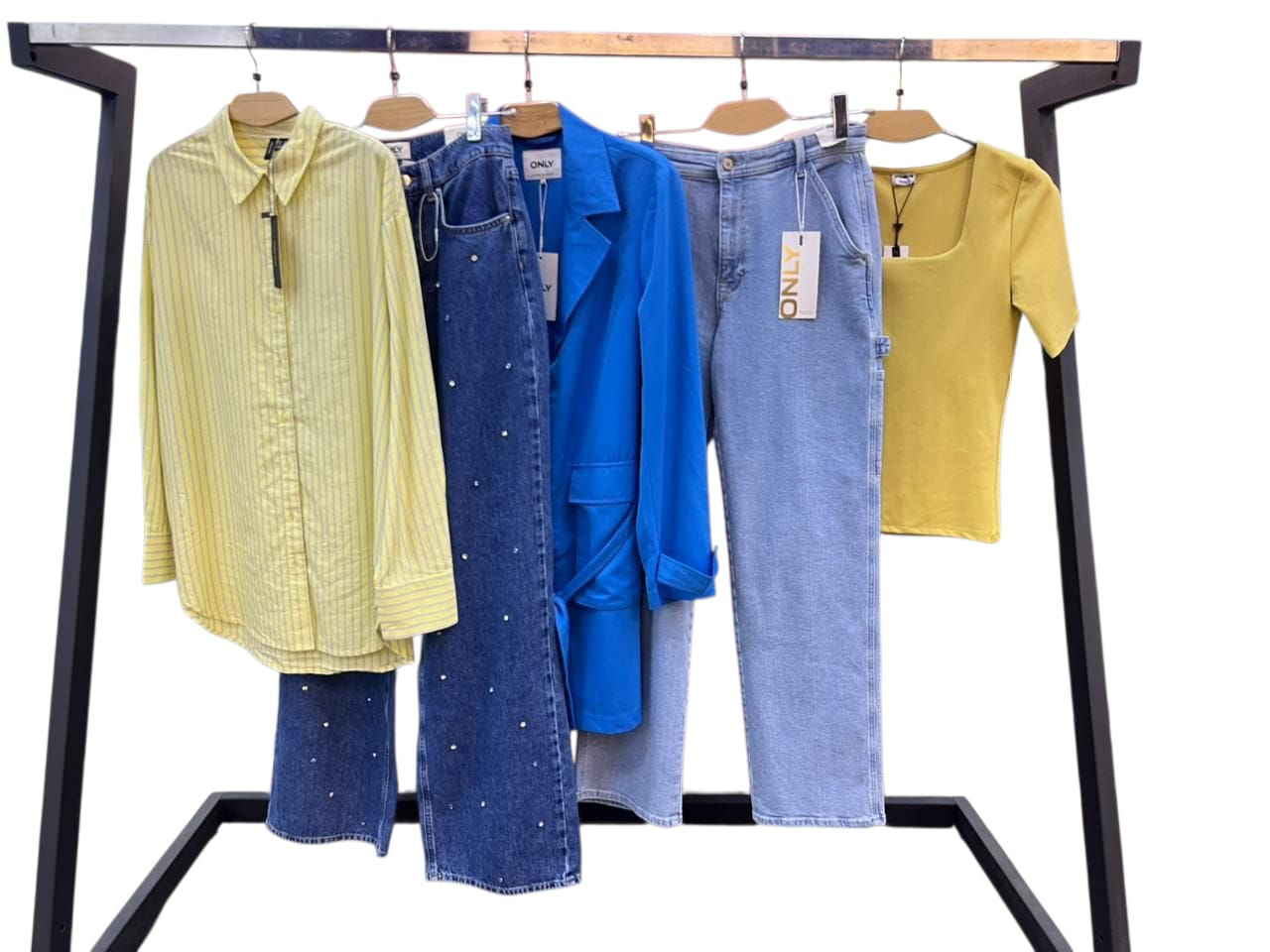 Mixed lot # Bstlr1026