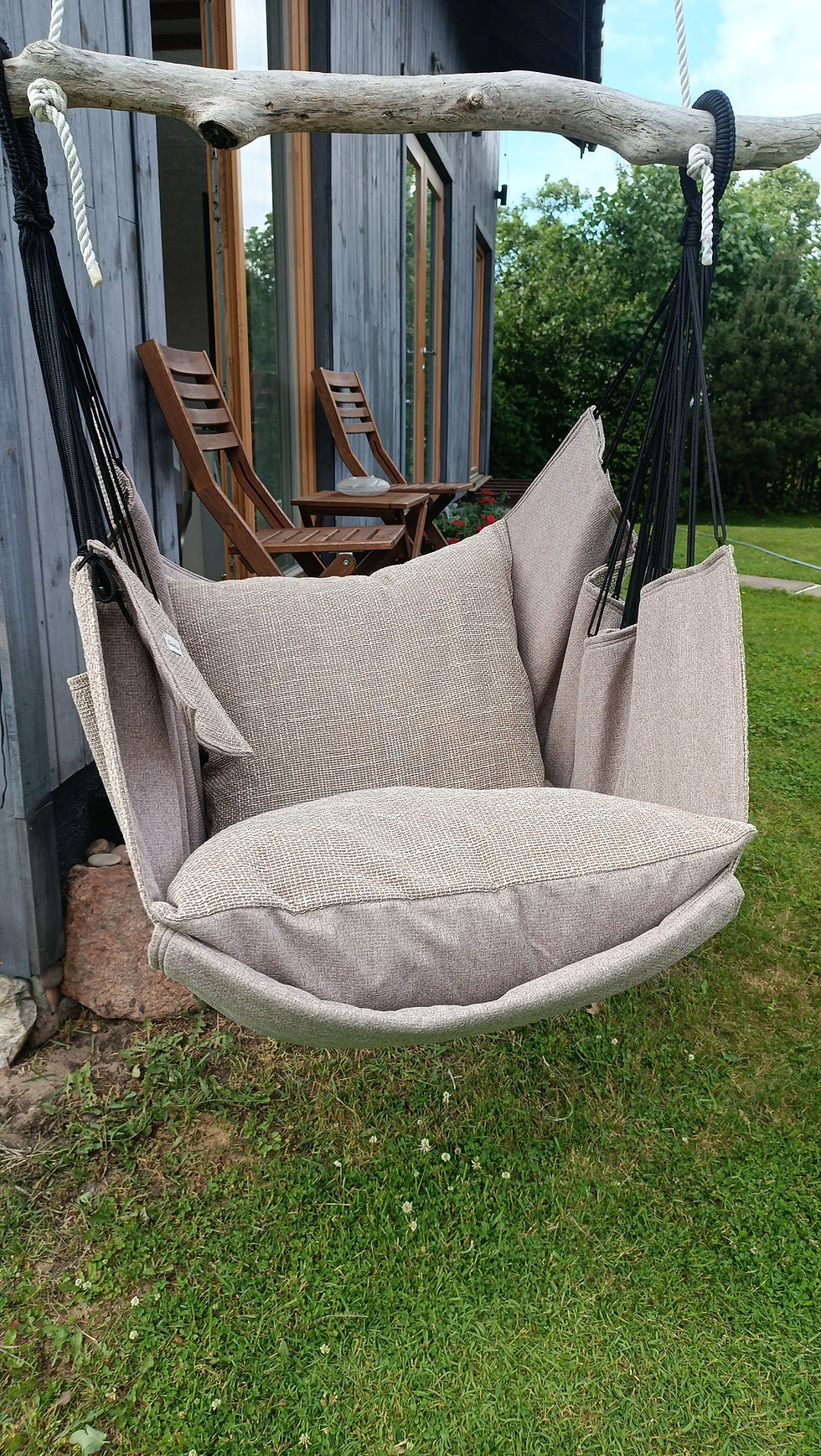 Thumbnail: Gaiši bēšs. Ar atlokamu kāju daļu!