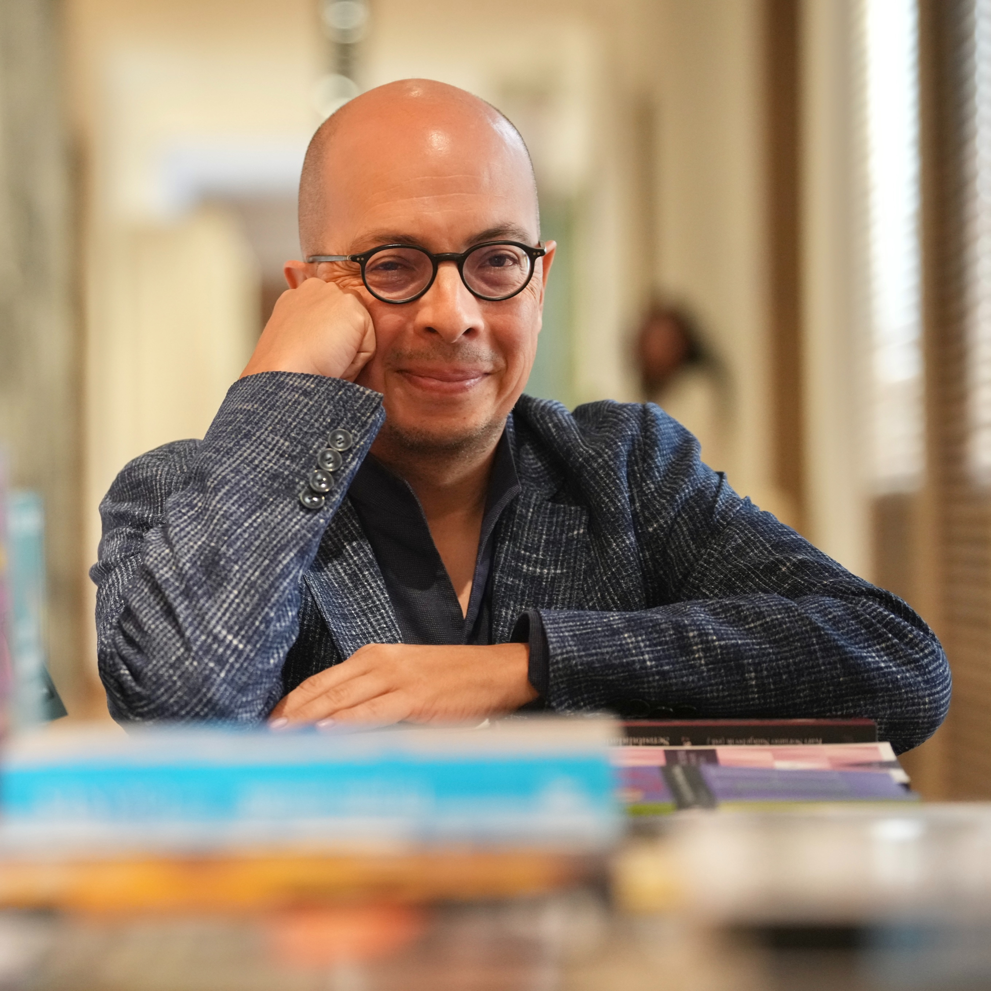 FOTO Jorge Volpi_edited.jpg