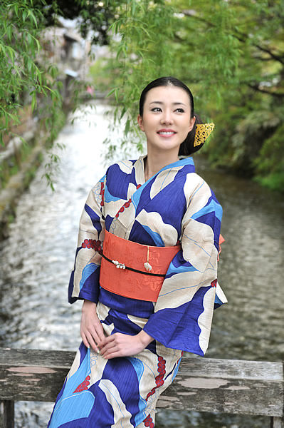紺 万年青(おもと)