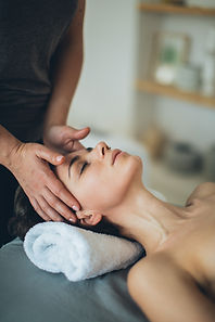 soin visage - chaponost - lyon - spa - massage - massages - bien-être.jpg