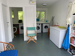 Guest utility room