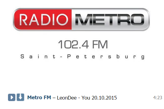 Радио студио 102. Фм4. Радио модерн северодвинск лого фото. 4 fm санкт-петербург. 4 fm.