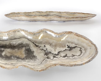 Onyx trough