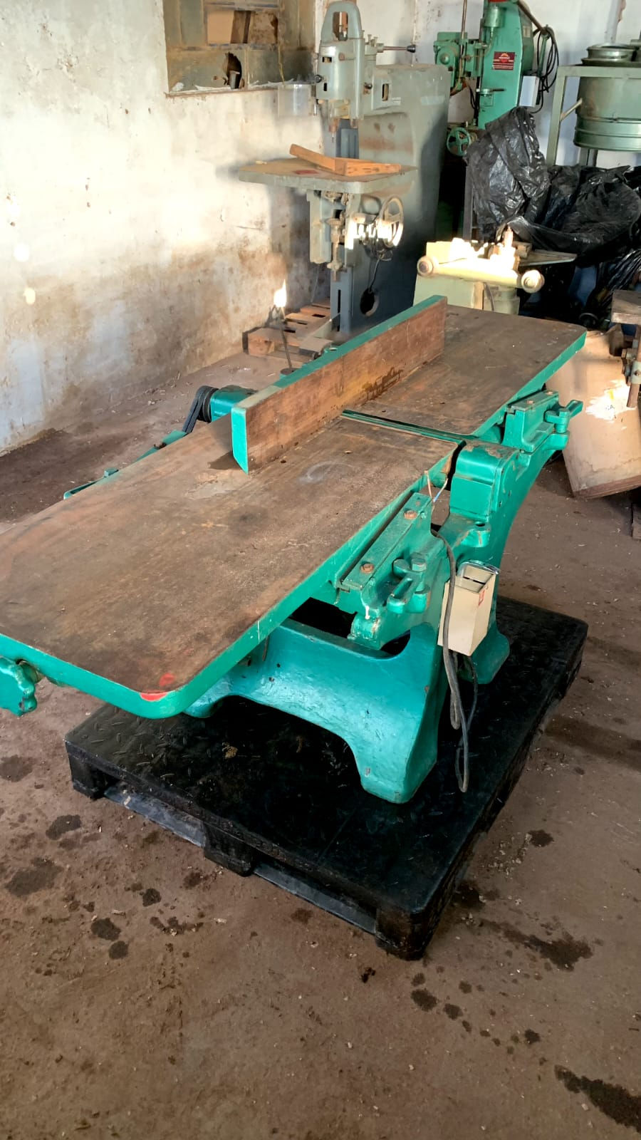 Miniatura: Desempenadeira2004 x 530