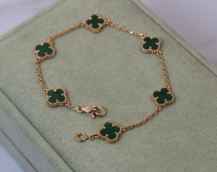 Luxury Lookalikes Stunning Van Cleef Replica Jewelry