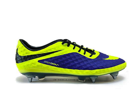 nike hypervenom volt