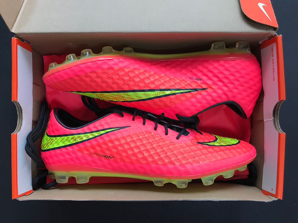 nike hypervenom phantom pink