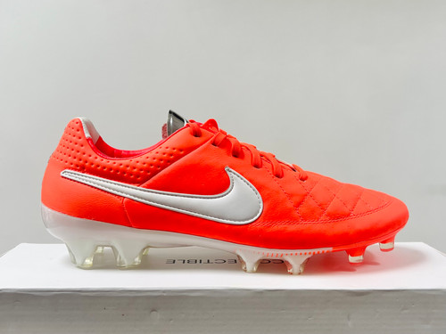 Nike Tiempo Legend V FG - Total Crimson / White / Metallic Silver