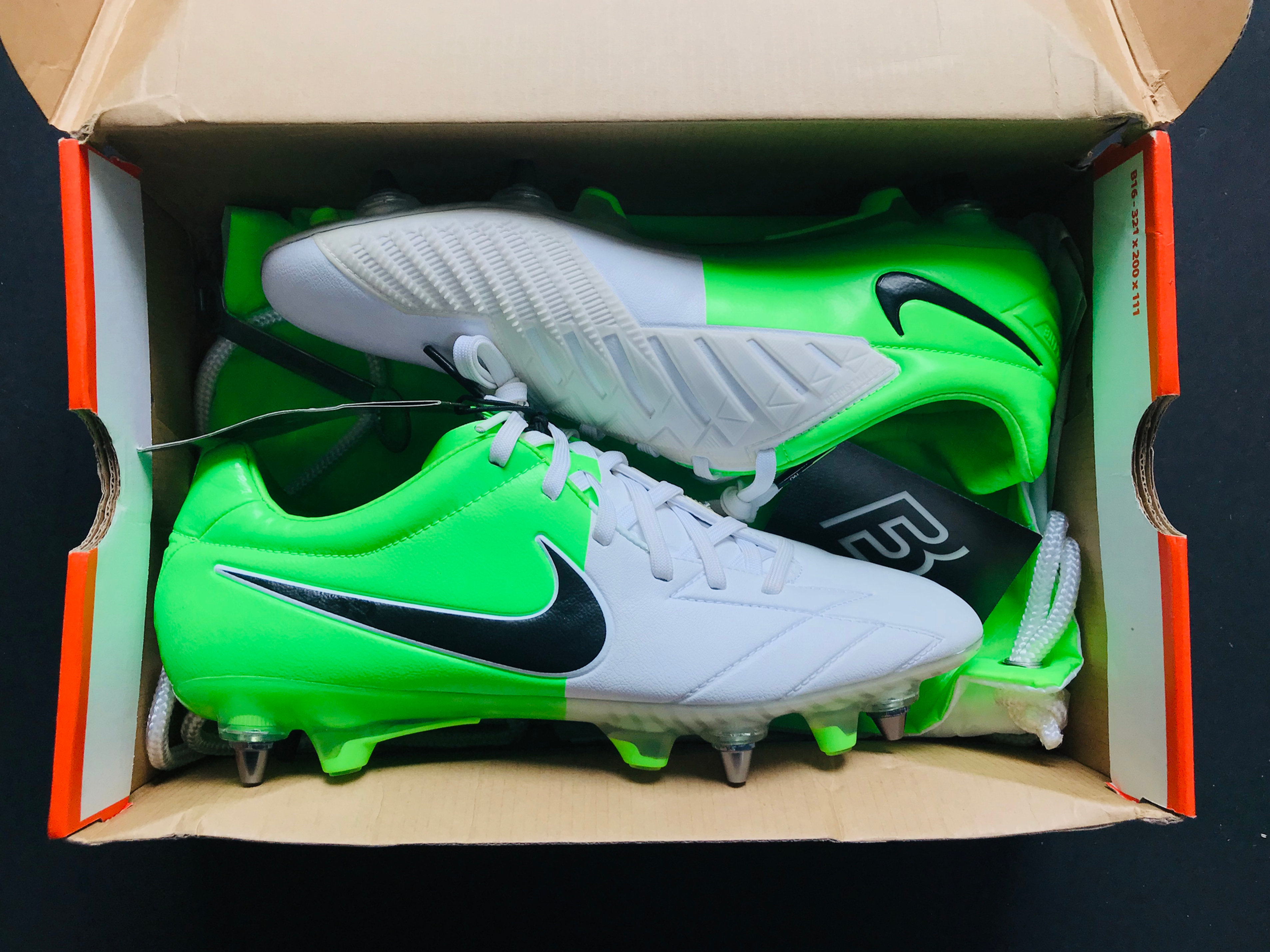 nike t90 laser iv white