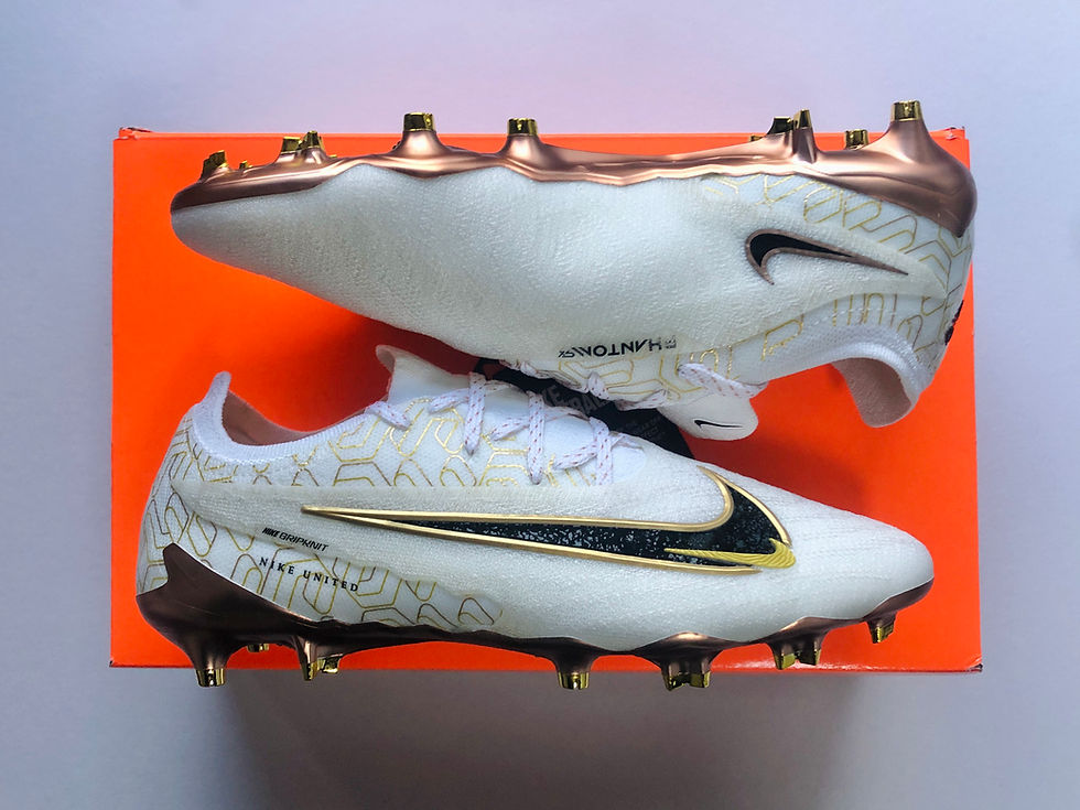 Miniatura: Nike Phantom GX Elite WIN United Golden - White / Black / Metallic Gold FG