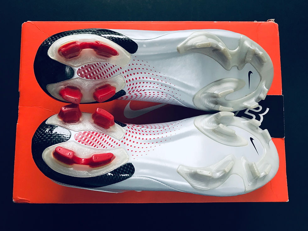 Miniaturebillede: Nike Mercurial Vapor III Platinum / Sport Red UK Size 7 FG