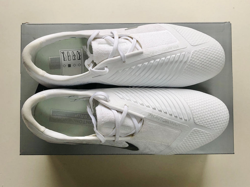 Thumbnail: Nike Phantom Venom Nuovo Pack White / Metallic Light Grey / Iridescent FG