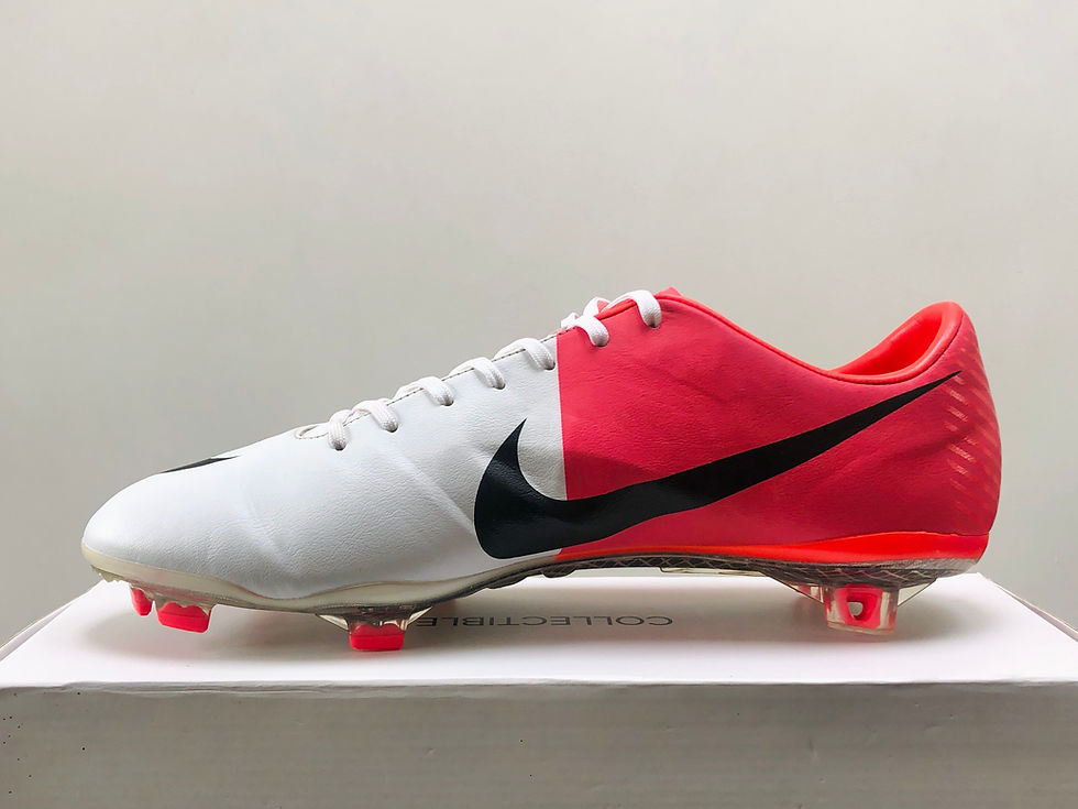 Thumbnail: Nike Mercurial Vapor VIII Clash Pack Euro 2012 - White / Solar Red / Black FG