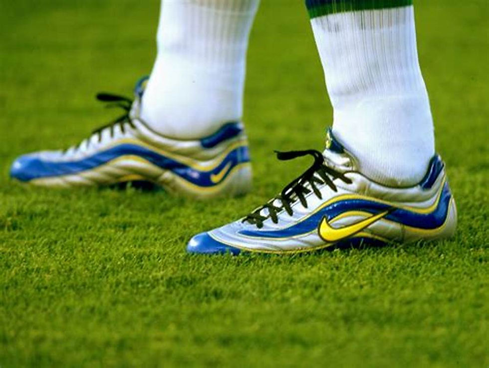 Nike's 1998 r9 boots