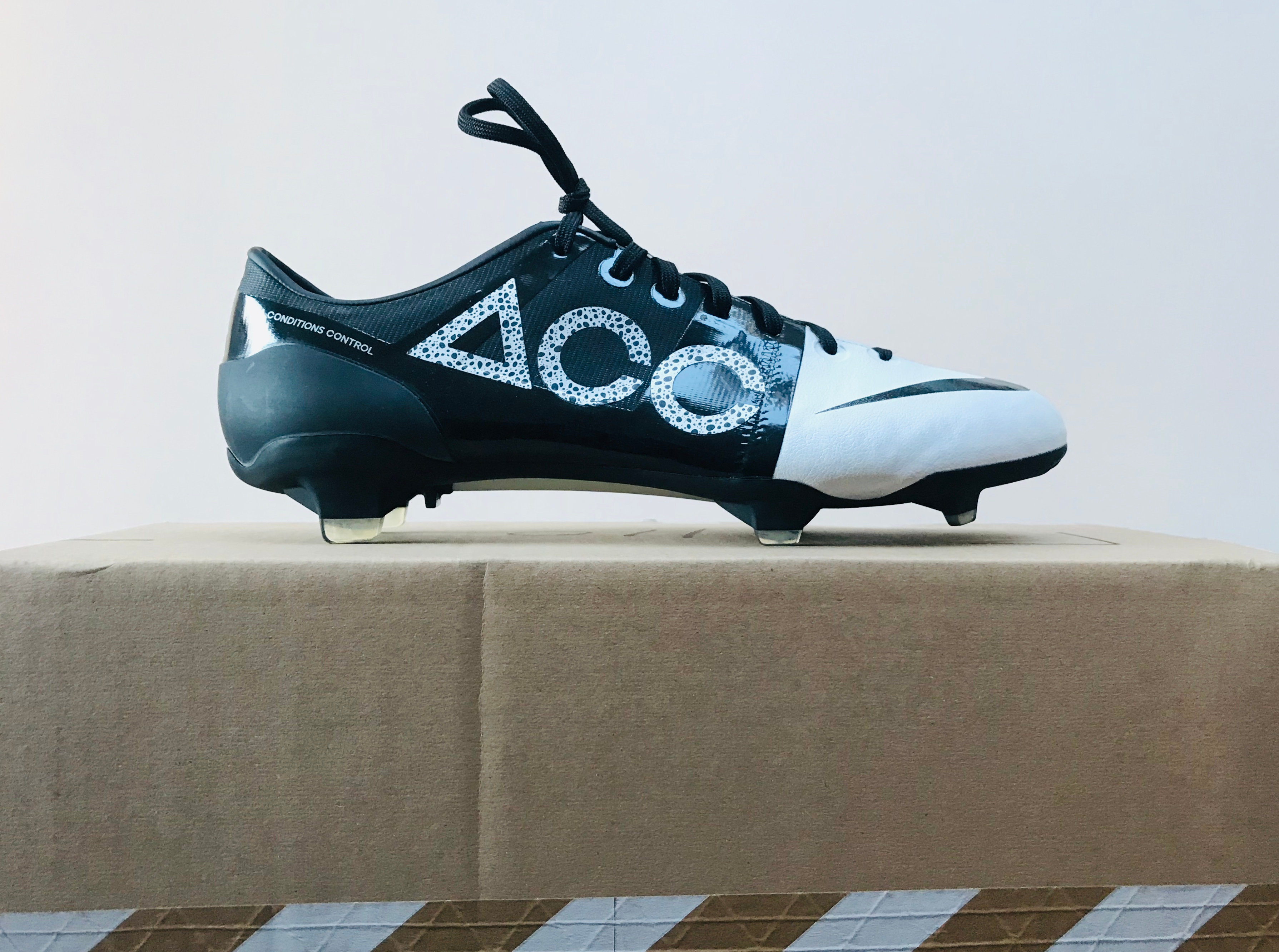 nike green speed 2 white