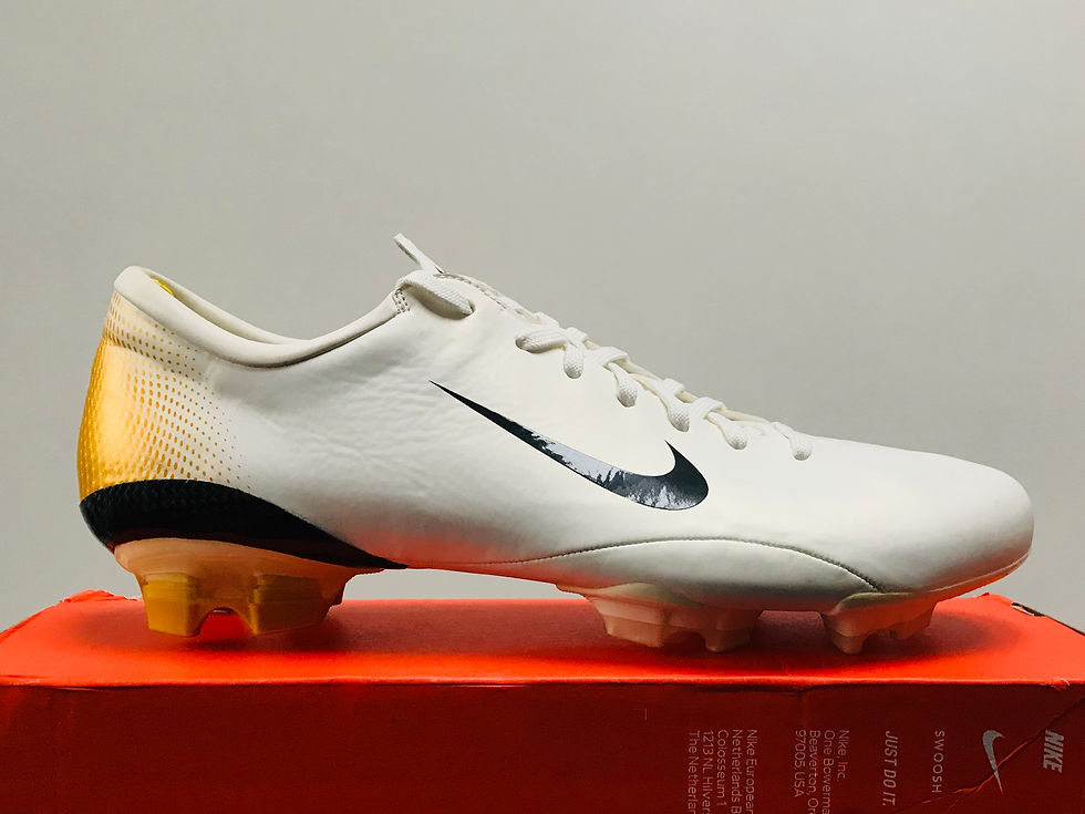 Thumbnail: Nike Mercurial Vapor III White / Gold - Launch Colours FG