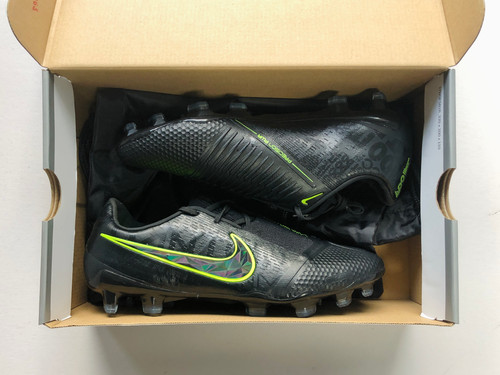 nike phantom venom under the radar