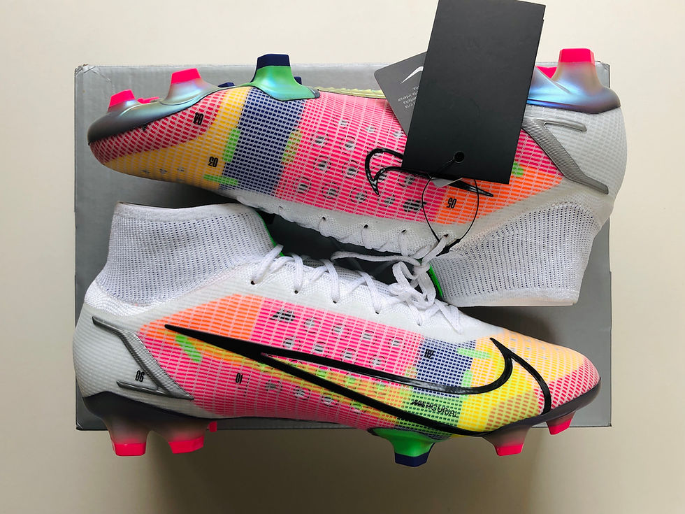 Miniaturbild: Nike Mercurial Superfly VIII 'Dragonfly' - White / Black / Multicolour FG