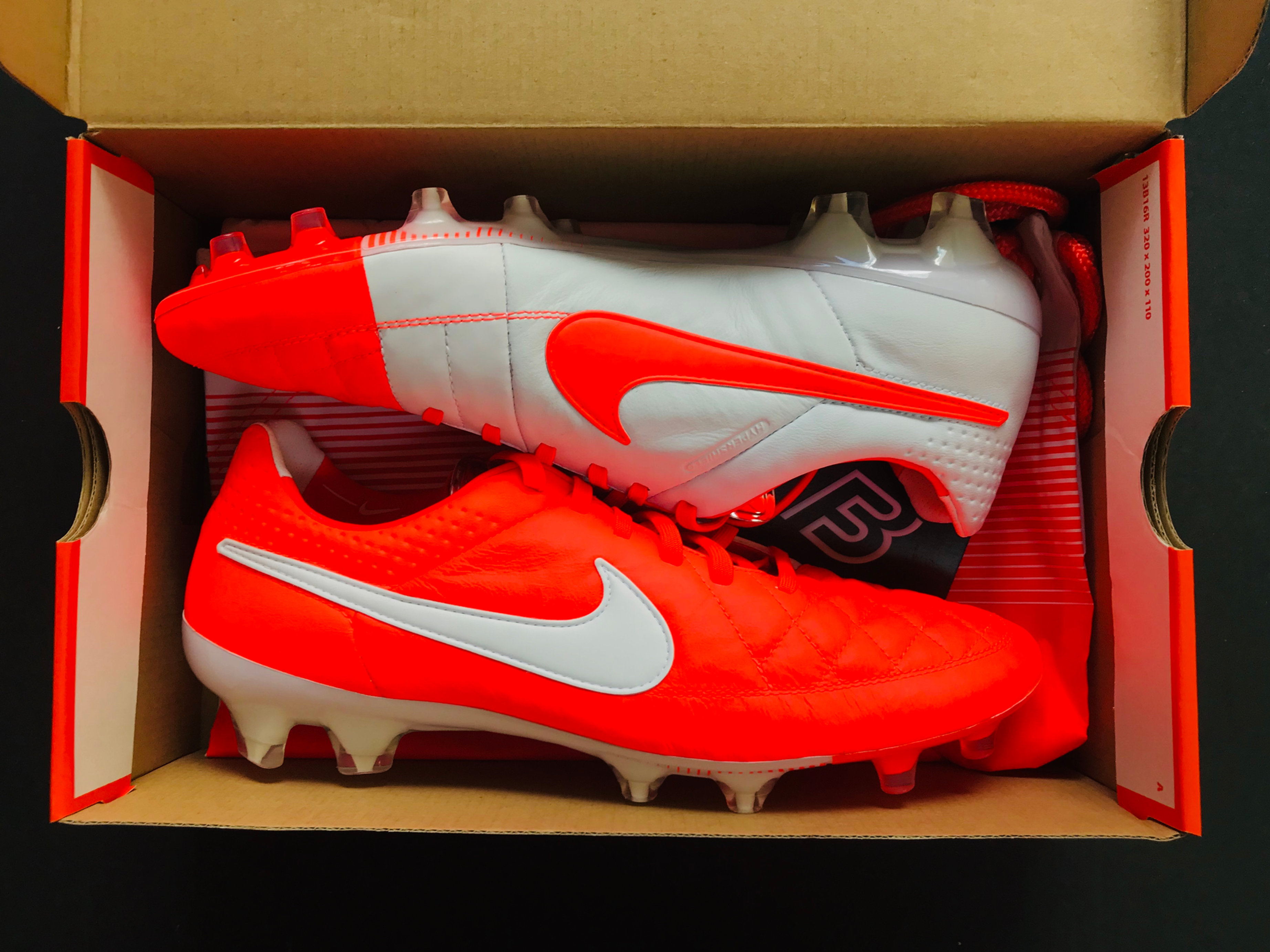 Nike Tiempo Legend V ACC FG Crimson/White/Metallic Silver - UK Size 10 | Bootsfinder