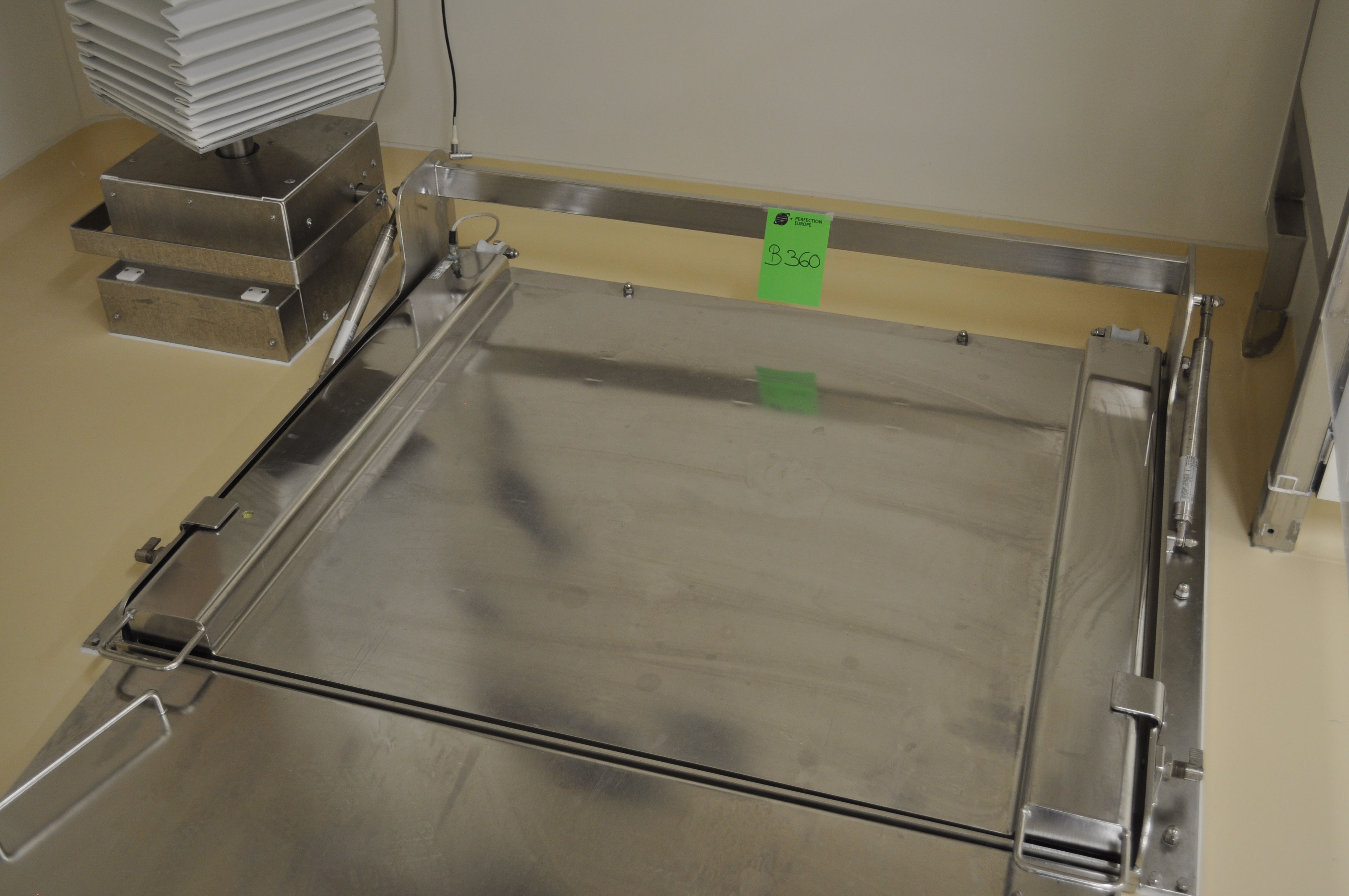 SCGB10 - SARTORIUS SCALE 1000 Kg