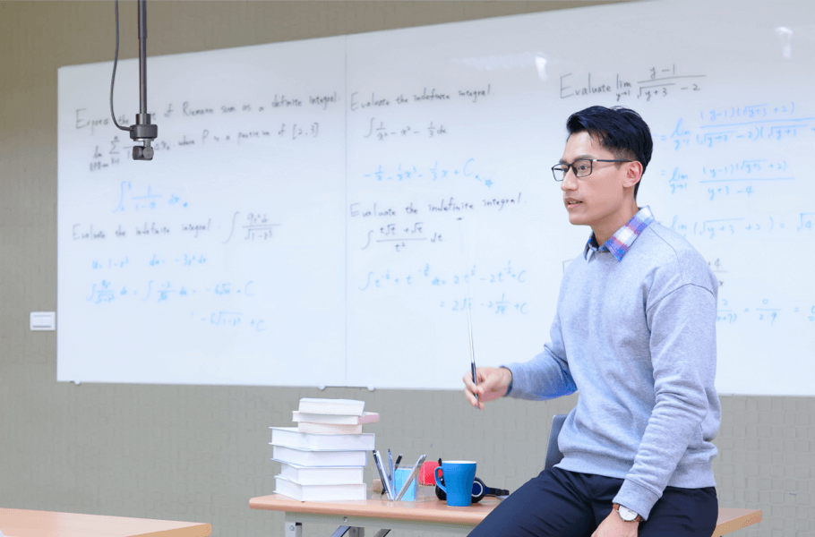 Miniatura: Webcam OBSBOT TINY 2 UHD 4K PTZ con AI seguimiento control gestos y voz zoom 4x