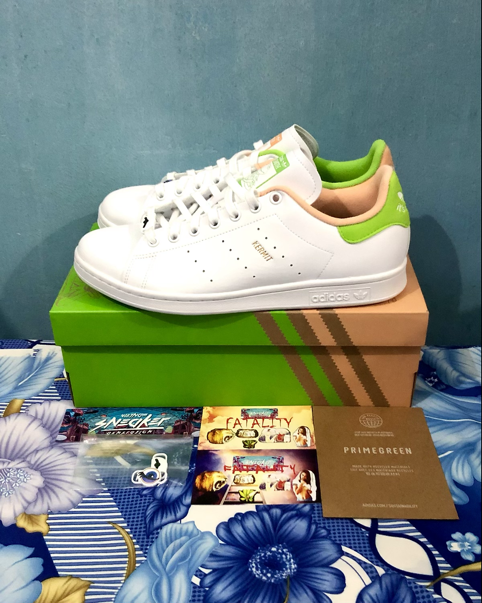 Thumbnail: adidas Disney x Stan Smith "Miss Piggy & Kermit"
