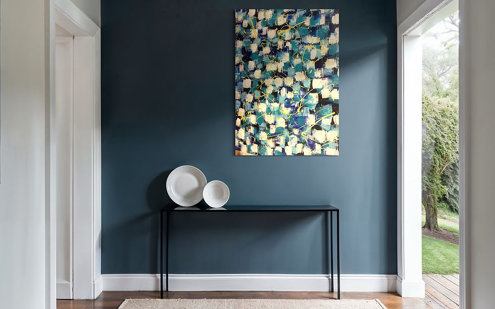 grande toile effet marbre de couleurs froides bleu dans un salon