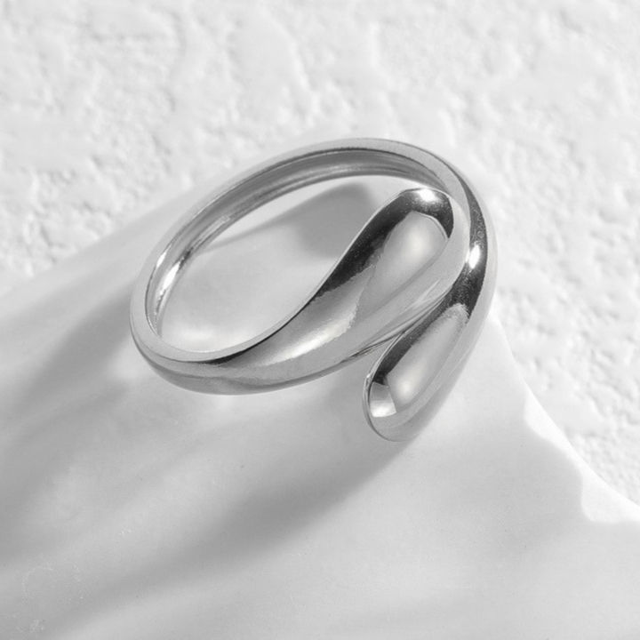 Thumbnail: Refined Geometric Ring