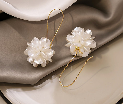 Elara Pearl Bloom
