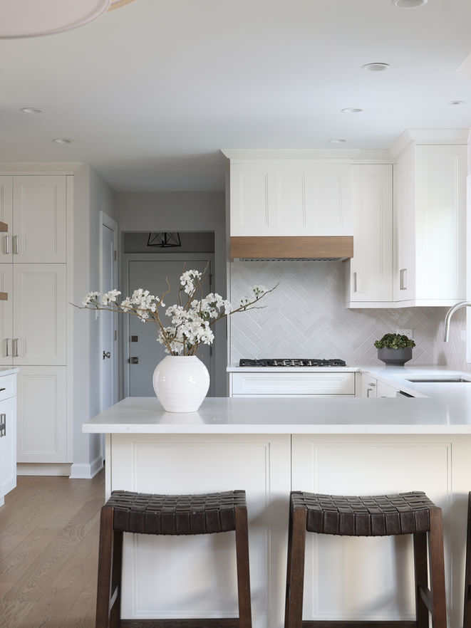 Kitchen, Arlington Heights, David Sparks, Savage Designer, Miranda Savage, Ted Ward Winning Homes, Modern Kitchen, Cozy Kitchen, Airy Kitchen, Welcoming Design, Interior Design