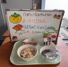 第2回給食試食会を行いました