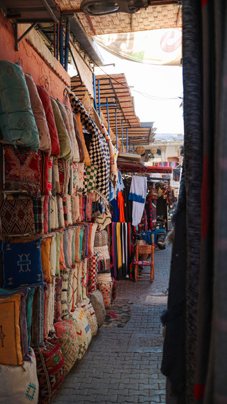 Kussens op de markt in Marrakesh
