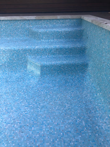 Mosaic pool tiling