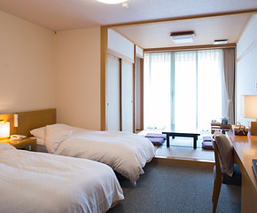 hotel_room.jpg
