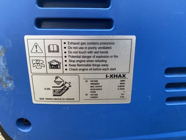 Thumbnail: GenTrax Inverter Generator 800W Max 700W Rated
