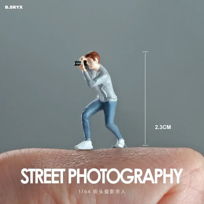 Thumbnail: 1/64 Scale Women Models and Photographer Figures