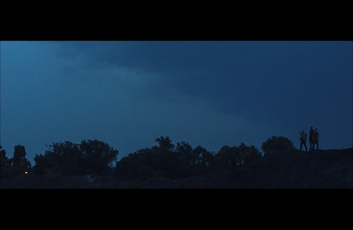 Smoke bomb boys-title.gif