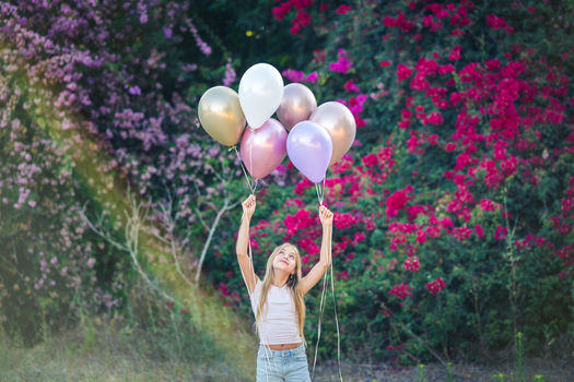 בוק בת מצווה בלונים