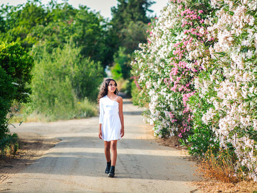איך חוגגים בת מצווה בקורונה? בצילומים בטבע!