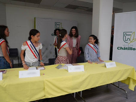 La Ministre Clara Chappaz vient consulter les jeunes engagés à Châtillon