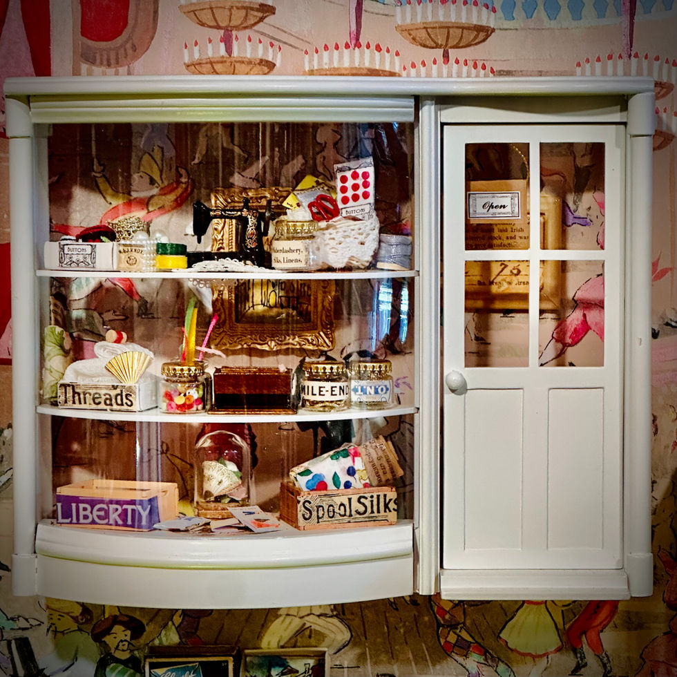 Unique Dioramas, Miniature art, Dolls House scale.